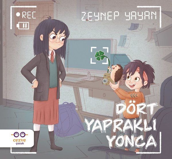 Dört Yapraklı Yonca - Zeynep Yayan kitap kapağı